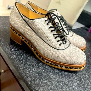 Chanel shoes size 39 or 9. Comfy stylish in good condition